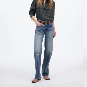 Madewell The Petite Dean Easy Straight Jean in Monessen Wash